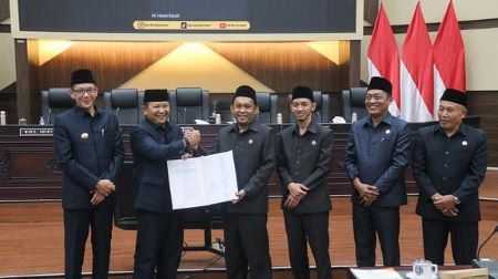 Bersama-sama, Pemkab dan DPRD Bangun dan Majukan Kabupaten Jember